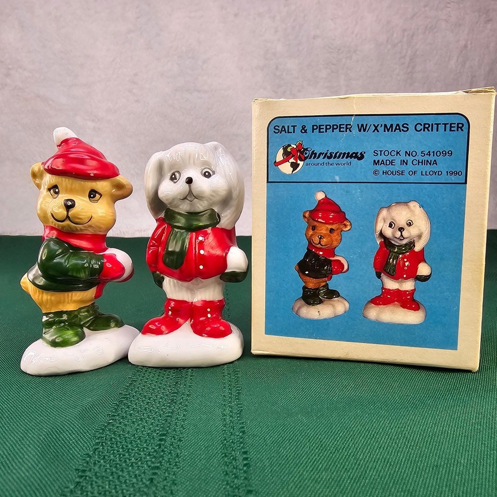 VTG‎ 1990 Christmas Around The World Critter Bear Dog Salt Pepper Shakers w/ Box